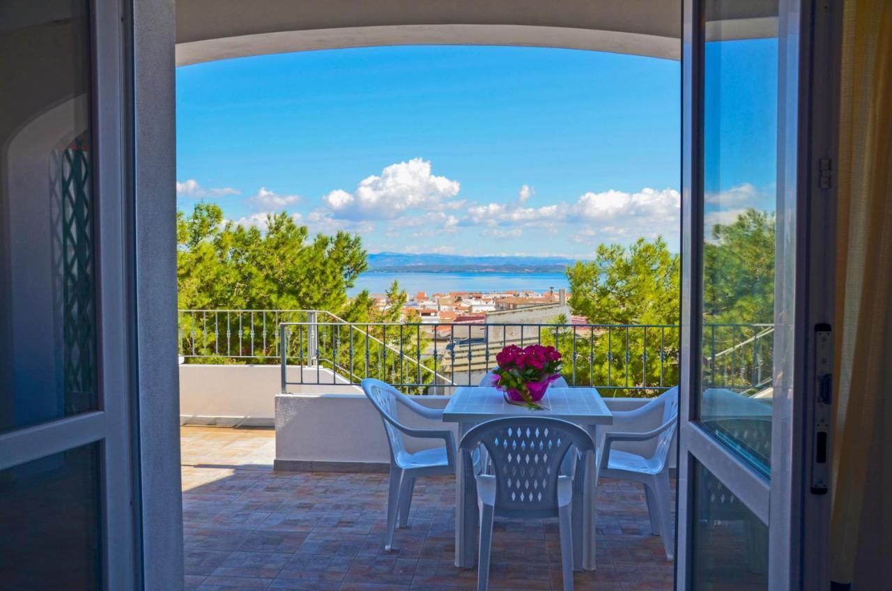 Residence Fior Di Sulcis Calasetta Exterior foto