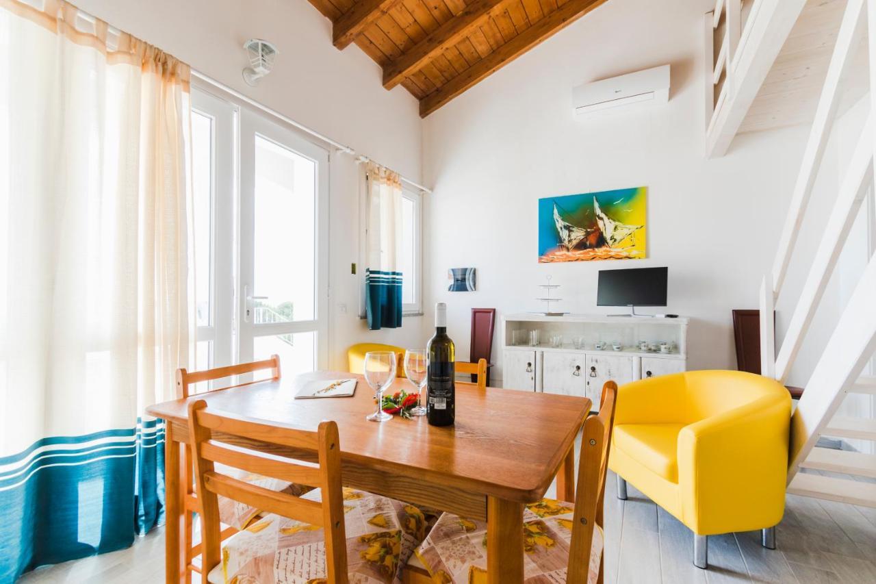 Residence Fior Di Sulcis Calasetta Exterior foto