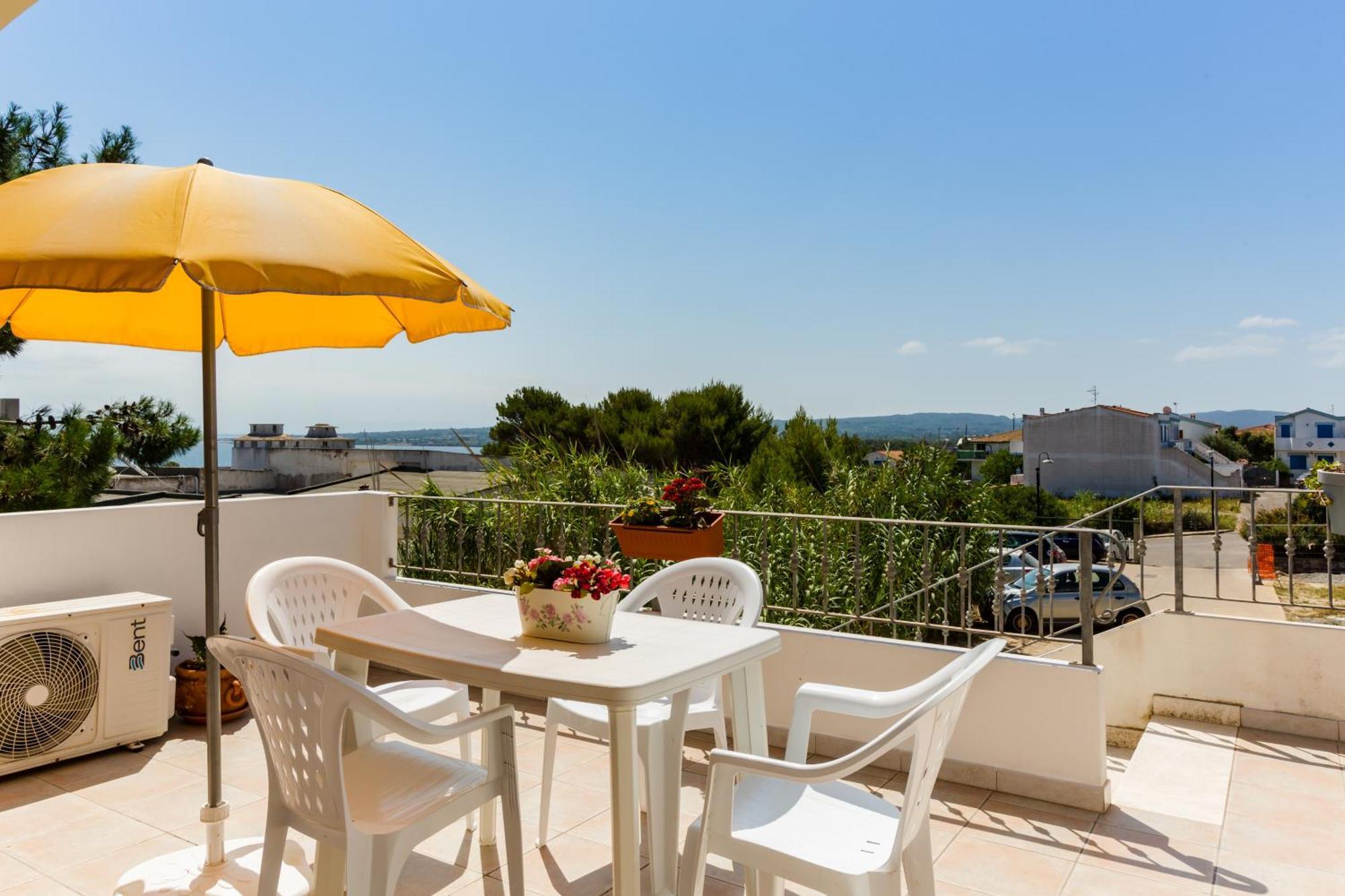 Residence Fior Di Sulcis Calasetta Exterior foto